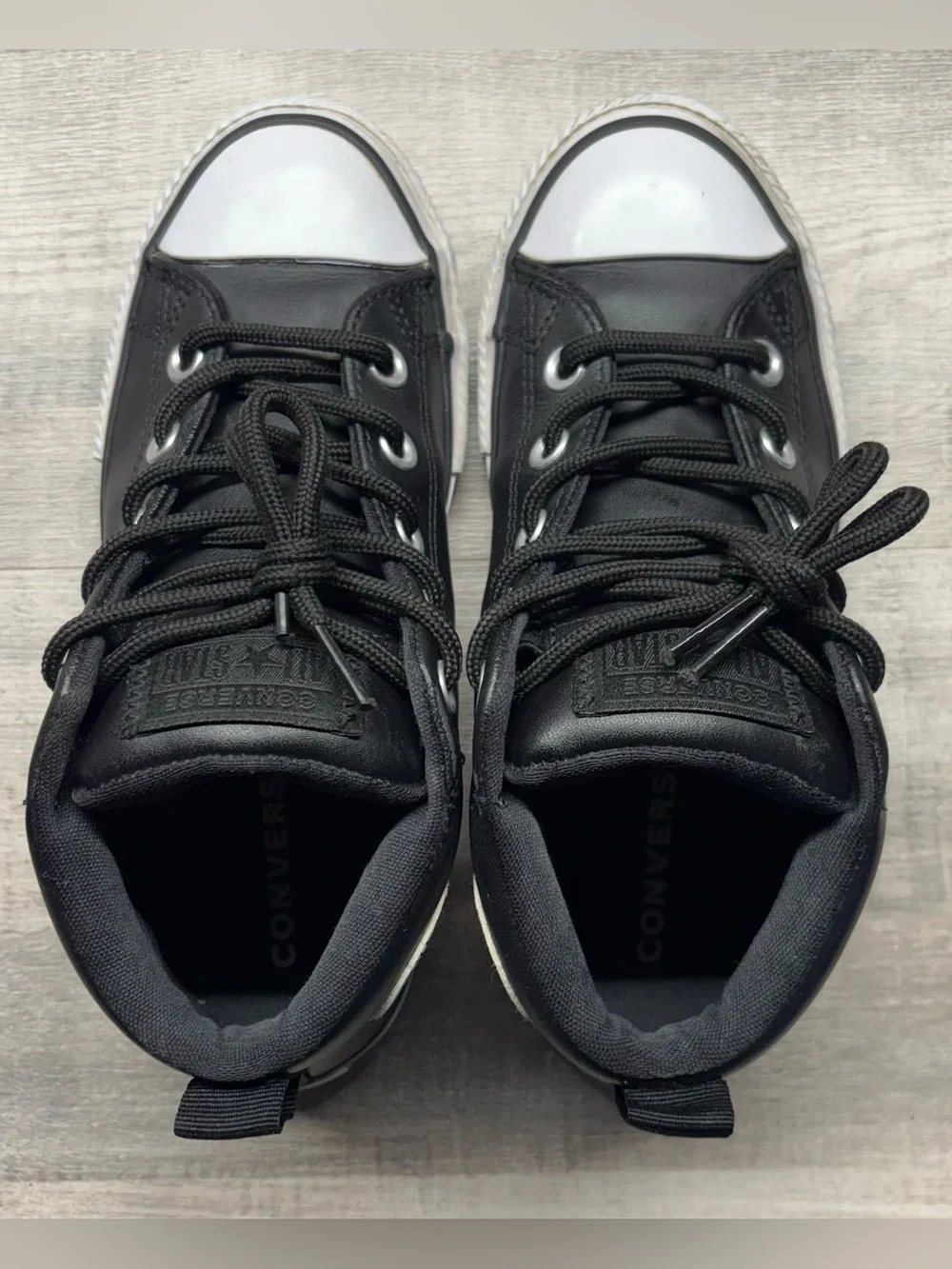 Converse Chuck Taylor All Star Street Mid Kids 2 Black Leather 663835C